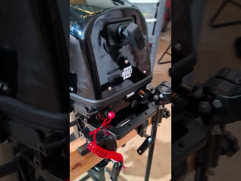 Motor Fuera de Borda Revolt 25HP a 2 Tiempos con Tanque Externo de 24L