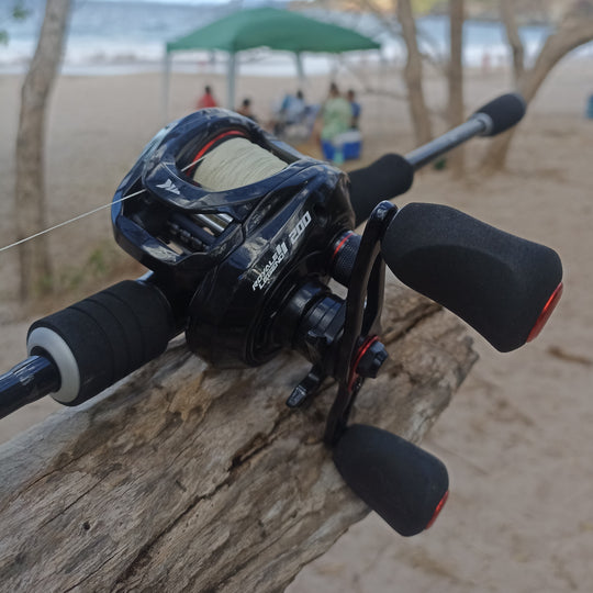 Combo de Baitcasting KastKing Royale Legend II 200 y Black Mamba