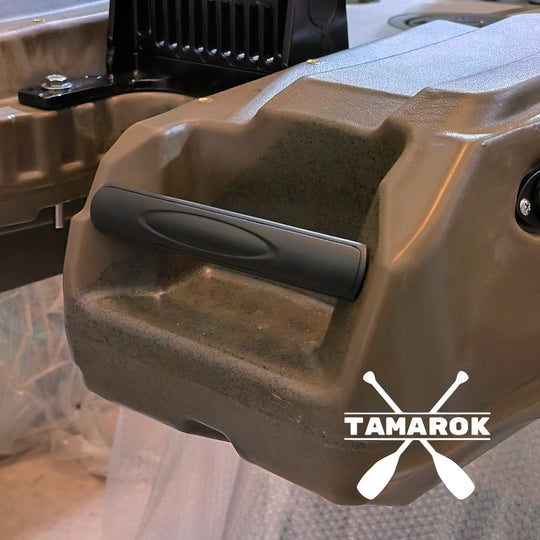 Kayak de Pesca Tamarok Panzer Tank con Pedales y Propulsión a Motor - 2da Gen