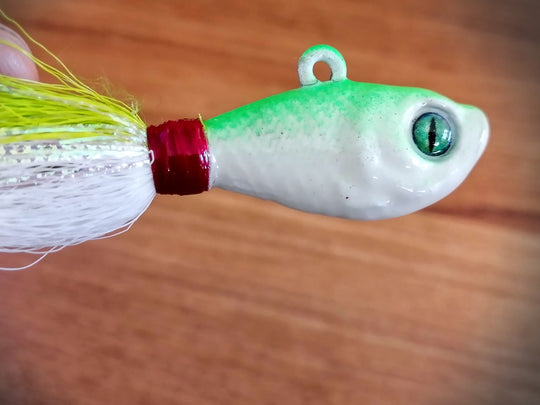 Señuelo Plumero MKN Bucktail Jig - Hecho en Costa Rica